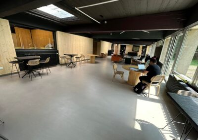 Chantier béton ciré et peinture à Armentières